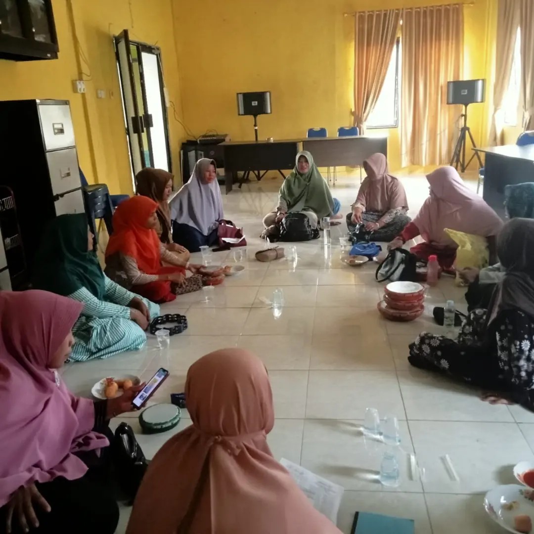 LATIHAN GROUP SHOLAWAT NU MUSLIMAT DESA BANTAN TUA